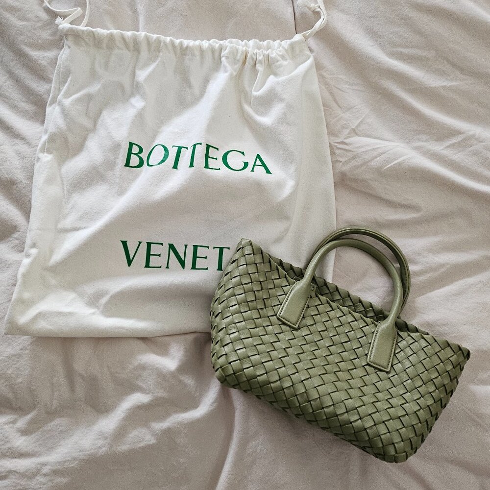 Bottega Veneta mini cabat in travertine